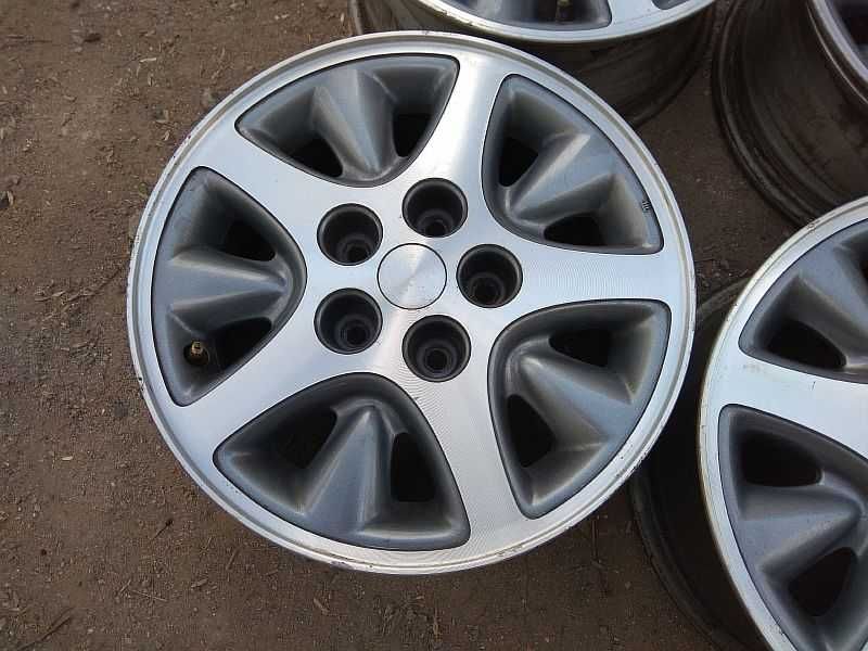 Продам оригинальные легкосплавные диски R15