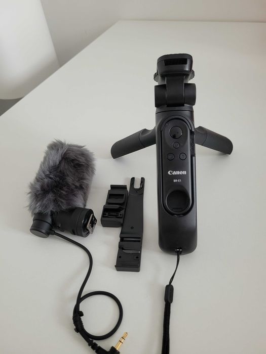 Canon DM-E100 Stereo Microfon și Canon HG-100TBR Tripod noi în cutie