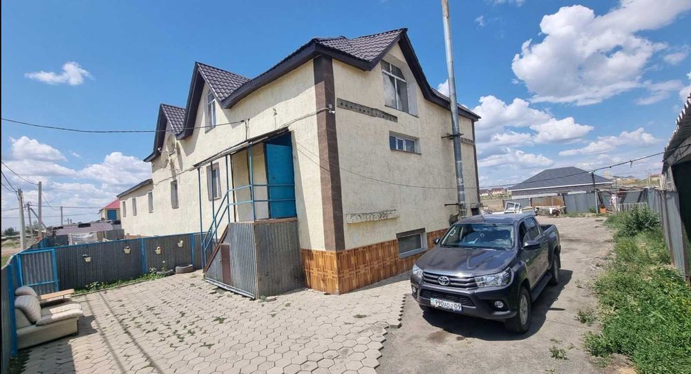 Продам Здание отдельно-стоящее, действующее на Юго-восток.Офисы,склады