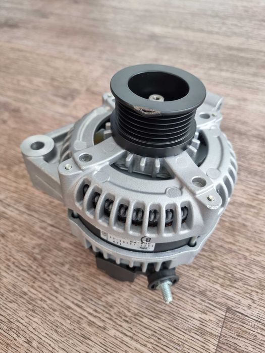 Продам генератор LAND ROVER RANGE ROVER 3