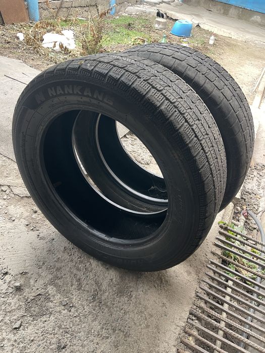 Резина зима, пара. 235/55/18