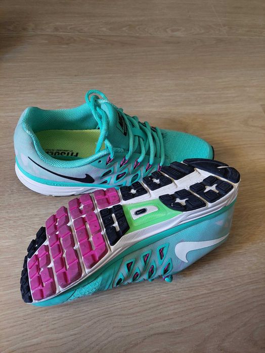 маратонки Nike, номер US 7.5, UK 5, EUR 38.5