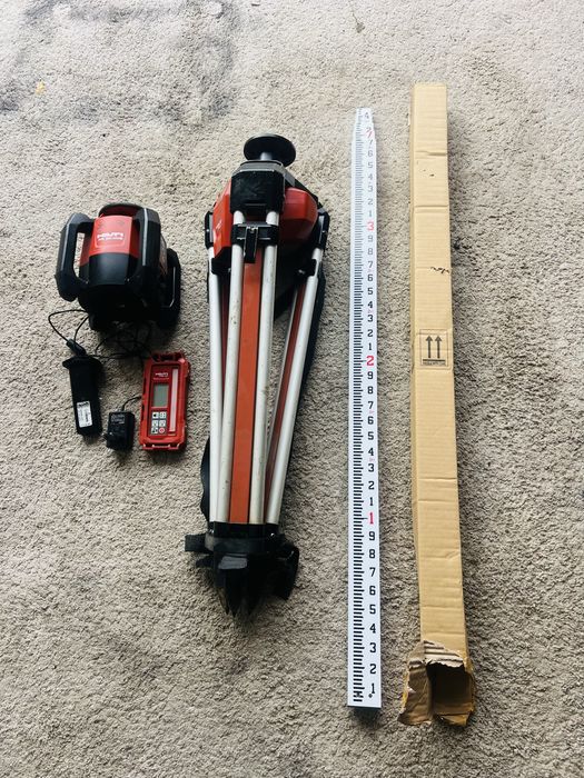 Hilti PR 30- HVS nivela laser Hilti pra 90 trepied telescopic