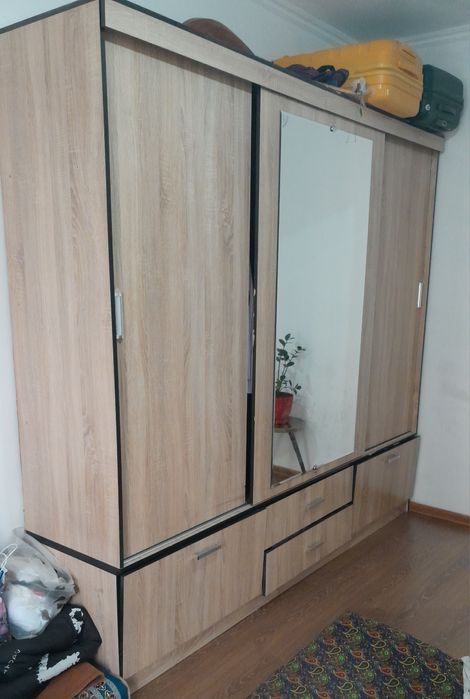 Продаю шифонер очень крепкий