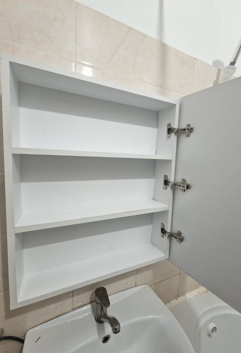 Шкаф навесной большой