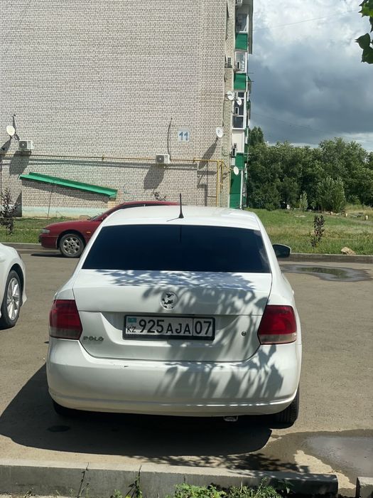 Продаю поло 2013г