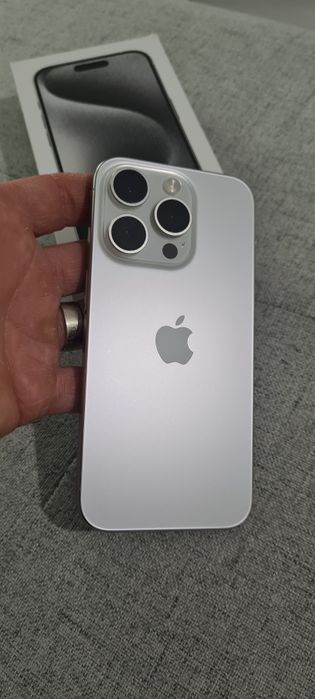 Vand  Iphone 15 pro 256gb
