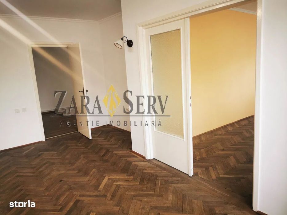 Închiriere apartament 4 camere – LA CASĂ – Zonă centrală — fotografia 3