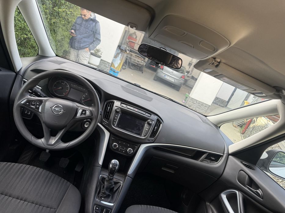 Opel zafira c 2018 facelift