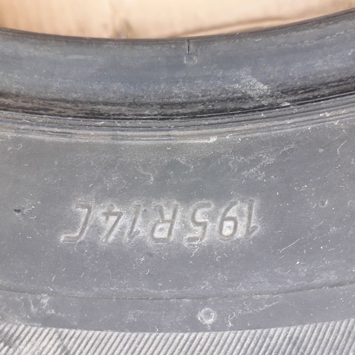 Шины  195 R 14 C  ( ЦЕШКА)