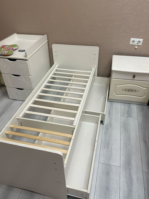 Кровать двуспальный