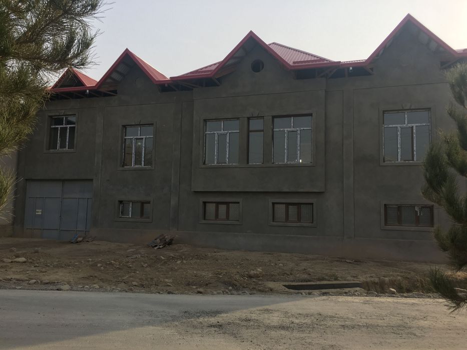 Срочно Срочно Уй сотилади ТОШМИ пўстдан кирганда Олтин тепа Жоми кўча