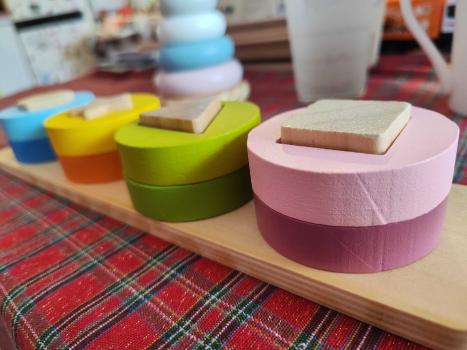 Дървени рингове и фигурки