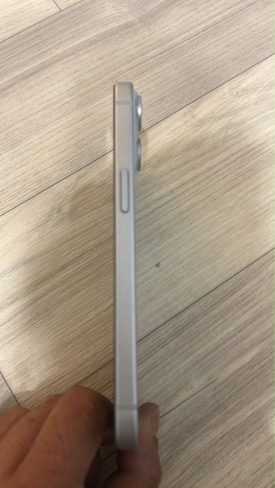 Iphone 15  на 256 ГБ