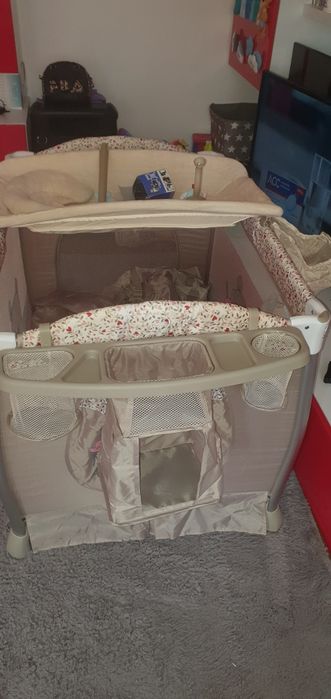 Pătuț copii folosit puțin arata f bine ca și unul nou