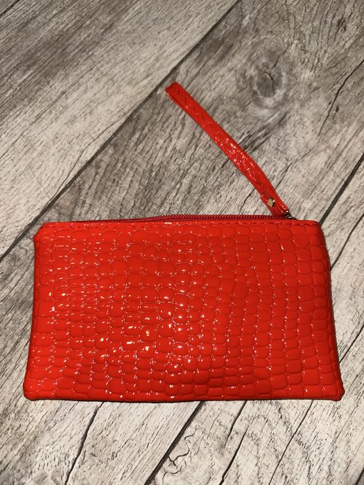 Ново портмоне/малка чантичка