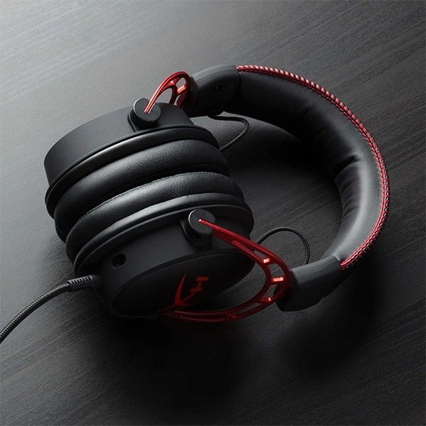 HyperX Cloud Alpha в идеальном состоянии