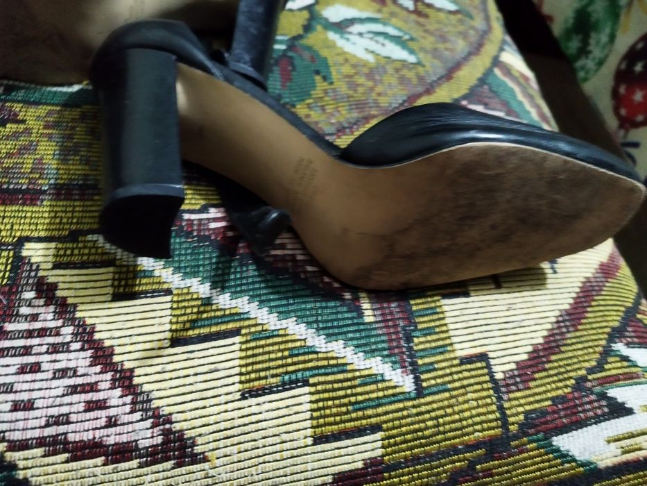 Продавам дамски обувки