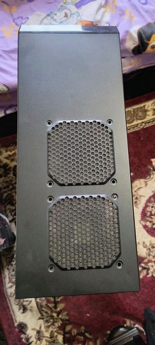 Геймърски компютър  AMD Ryzen 3 2200G,GA-AB350-Gaming 3 ,DDR4  2x8 gb