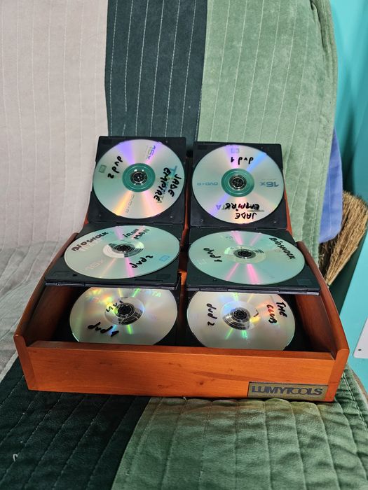 Cutie de depozitare din lemn pentru cd-uri / dvd-uri(20)