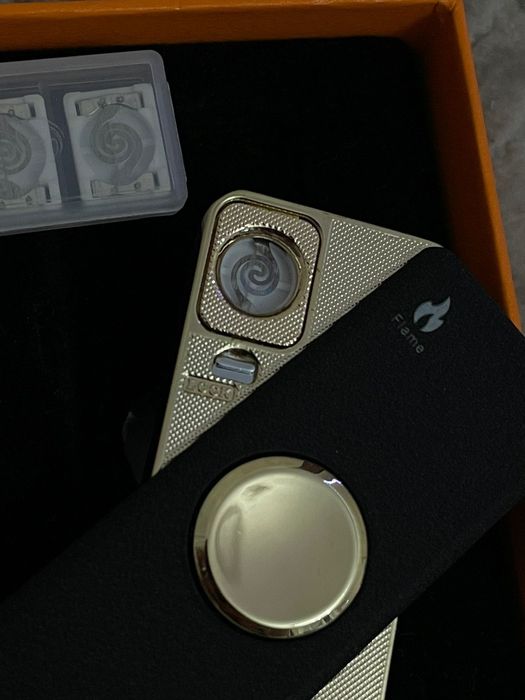 Зажигалка FLAMINGO