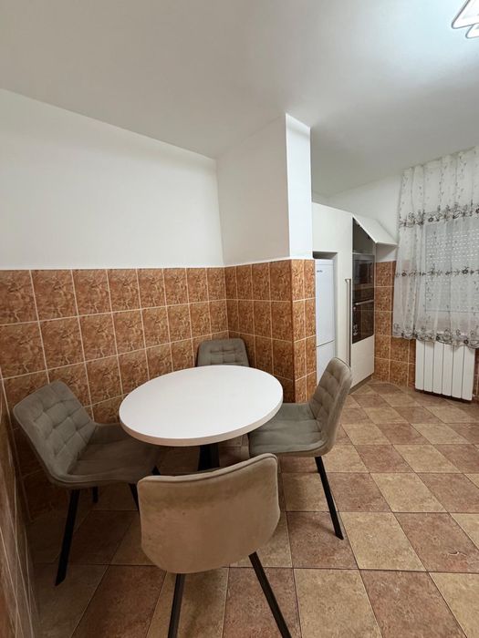 Inchiriez apartament 3 camere tip AN zona vis a vis Dorbob