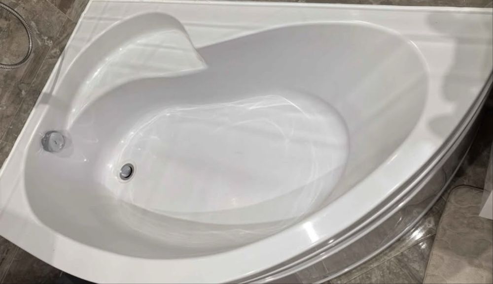 Акрилна вана 140х90х52