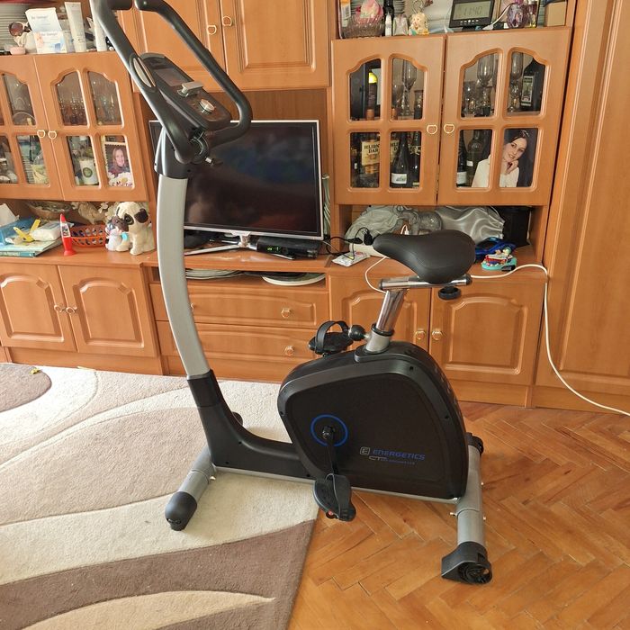 Vînd bicicletă fitness