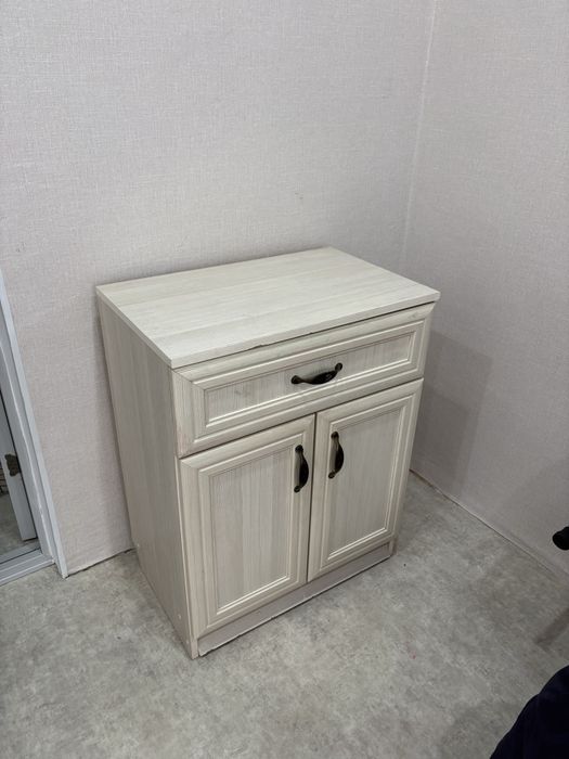 Продам детскую кровать + шкаф