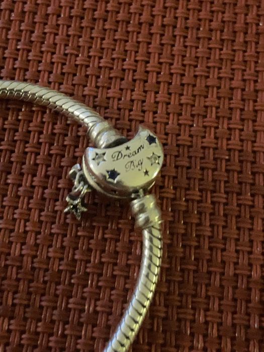 Гривна Пандора с висулка със стопер