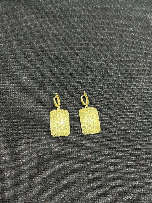 Tilla sotiladi srochna !!!