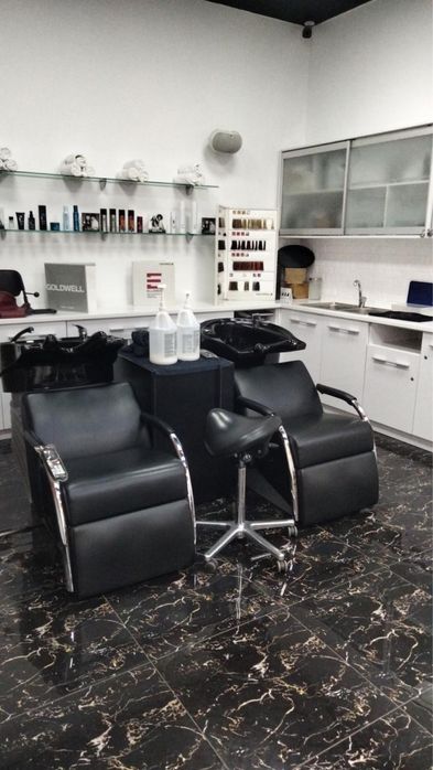 Сдаётся кресло ддя парикмахера