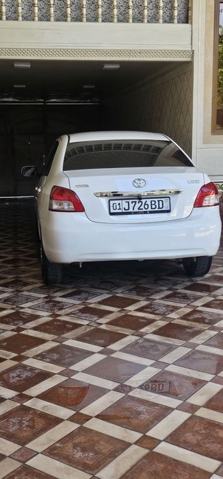 Toyota yaris 1.5 mator avtomat karopka sotiladi