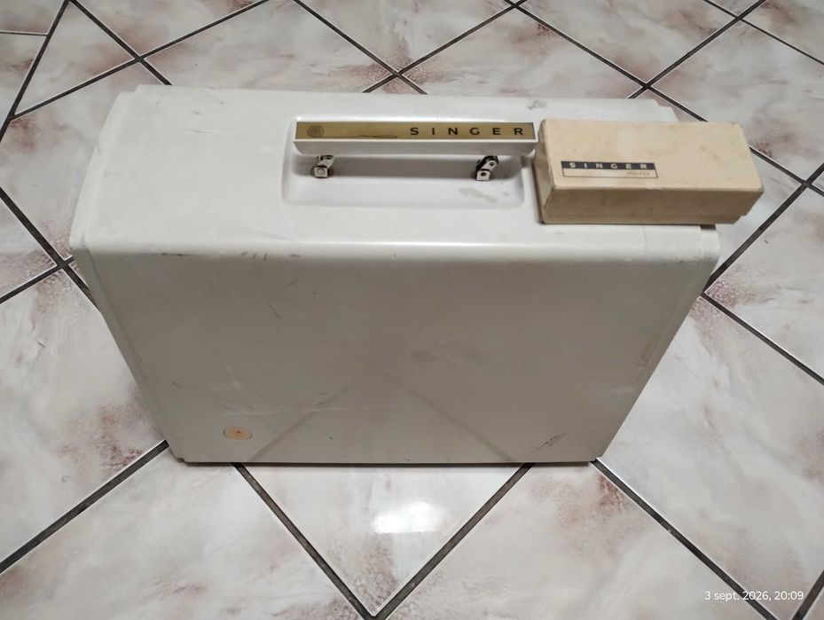 Vand masina de cusut Singer 722