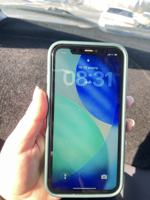 Продам iPhone 11 64 GB