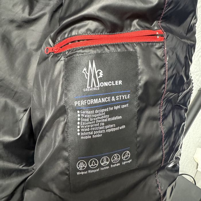 Geaca Moncler Maya