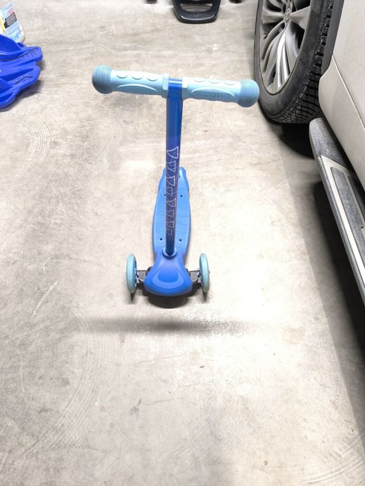 Тротинетка Play Tive