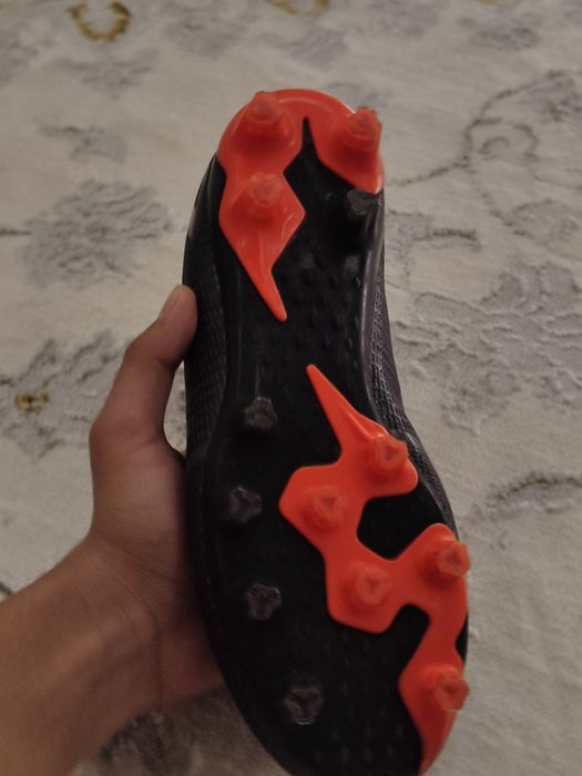 Бутсы футбольные