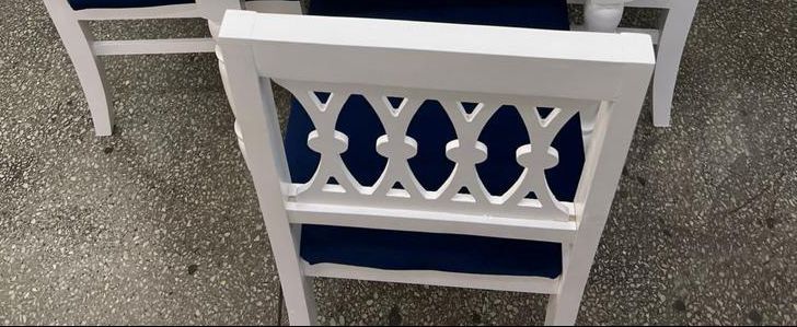 Продаю столы и стулья