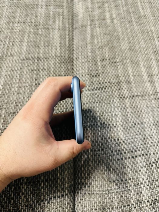 iPhone XR Blue – 64 GB – Stare excelentă