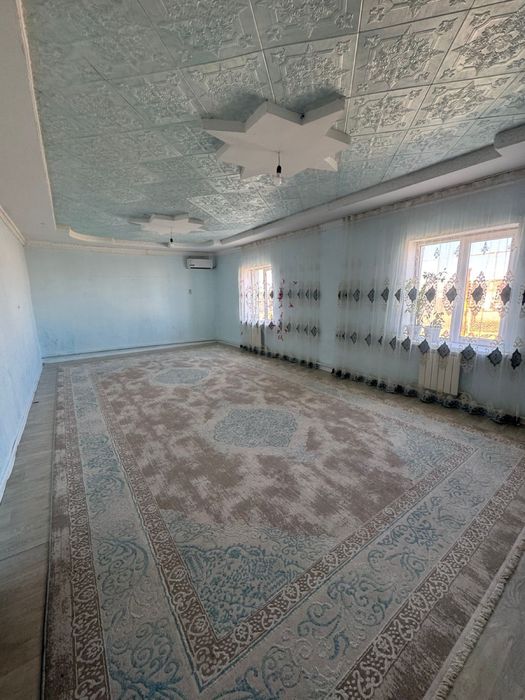 Үлкен арзан үй сатылады. Келісім бар