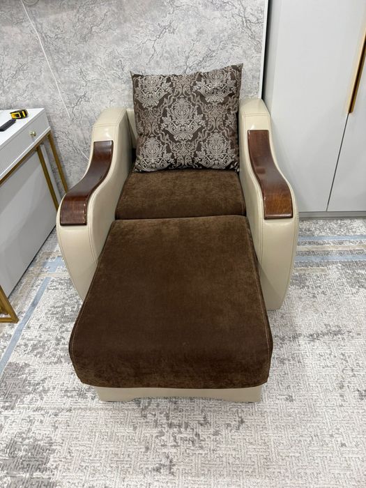 Продам диван мини диван и кресло