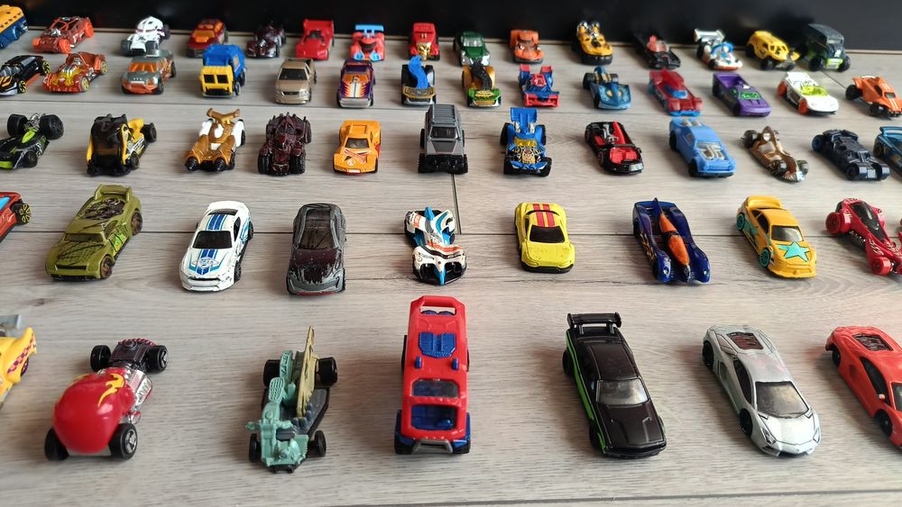 Колички  Hot Wheels