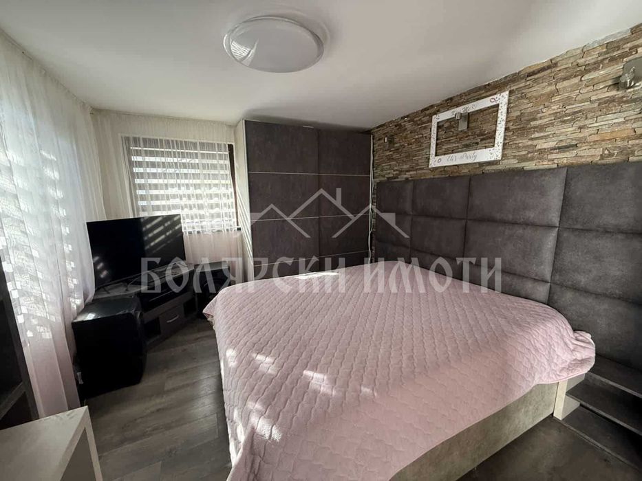 Продава се Къща в Велико Търново, Варуша - 165 кв.м за 1159 €/кв.м - Снимка #16