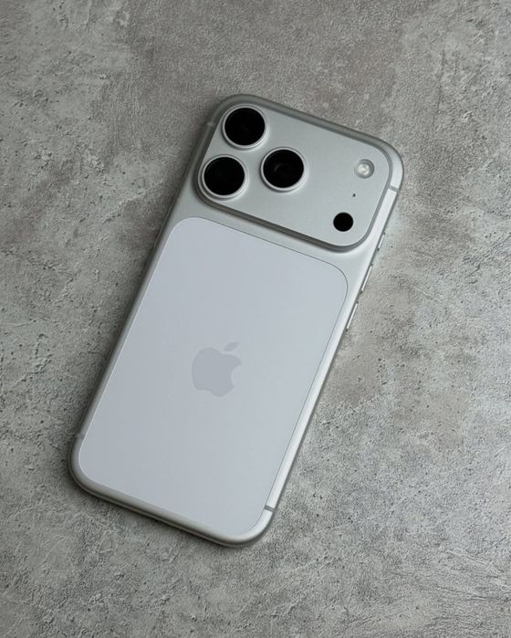 Iphon 17 pro max E-sim