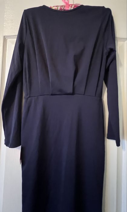 Рокля Asos, нова