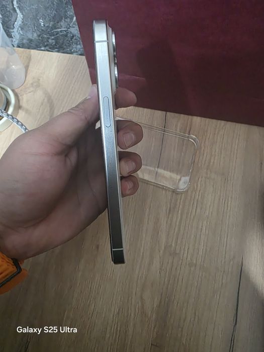 Продам Iphone 15 pro max 256