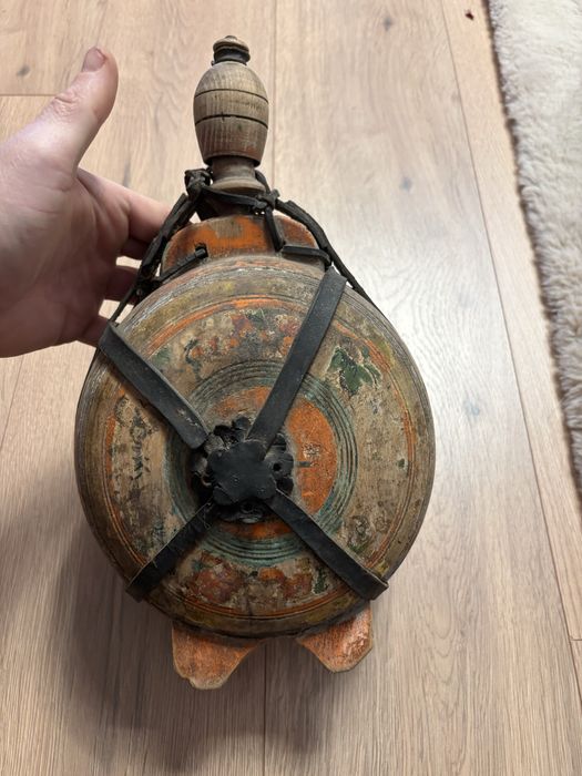 Vand ploscă rustică foarte veche.