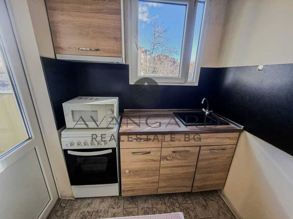 Продава се Двустаен апартамент в Пловдив, Кършияка - 45 кв.м за 1304 €/кв.м - Снимка #2