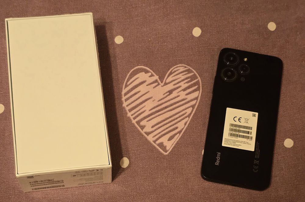 Redmi 12, оперативная память 8Gb,  256Gb, 4G